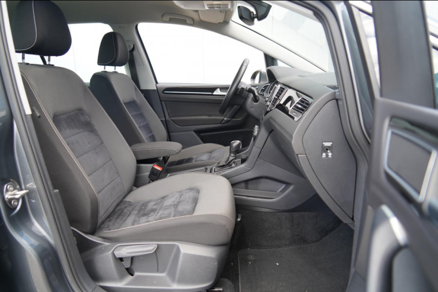 Volkswagen Golf Sportsvan 1.4 TSI Highline / Navi / Park Pilot / Bluetooth / Led / Vol opties / 87dkm!