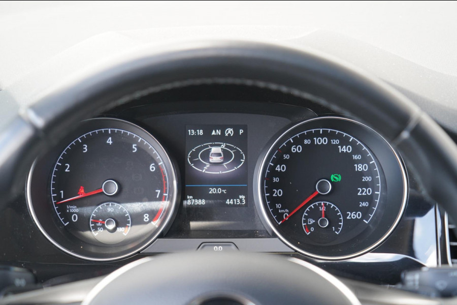 Volkswagen Golf Sportsvan 1.4 TSI Highline / Navi / Park Pilot / Bluetooth / Led / Vol opties / 87dkm!