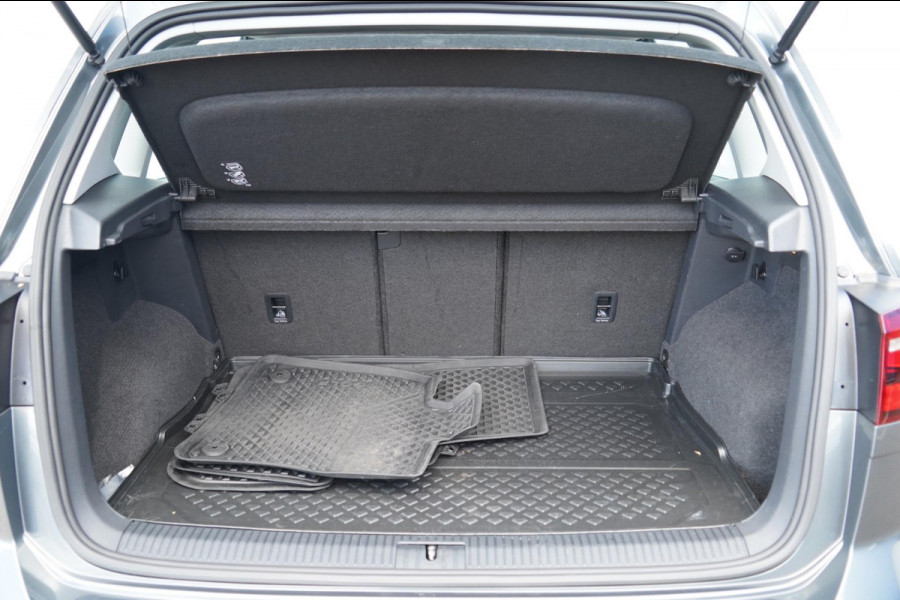 Volkswagen Golf Sportsvan 1.4 TSI Highline / Navi / Park Pilot / Bluetooth / Led / Vol opties / 87dkm!