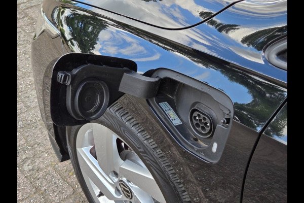 Volkswagen Golf 1.4 EHYBRID GTE I ADAPT. CRUISE I LED KOPLAMPEN I STOELVERWARMIN