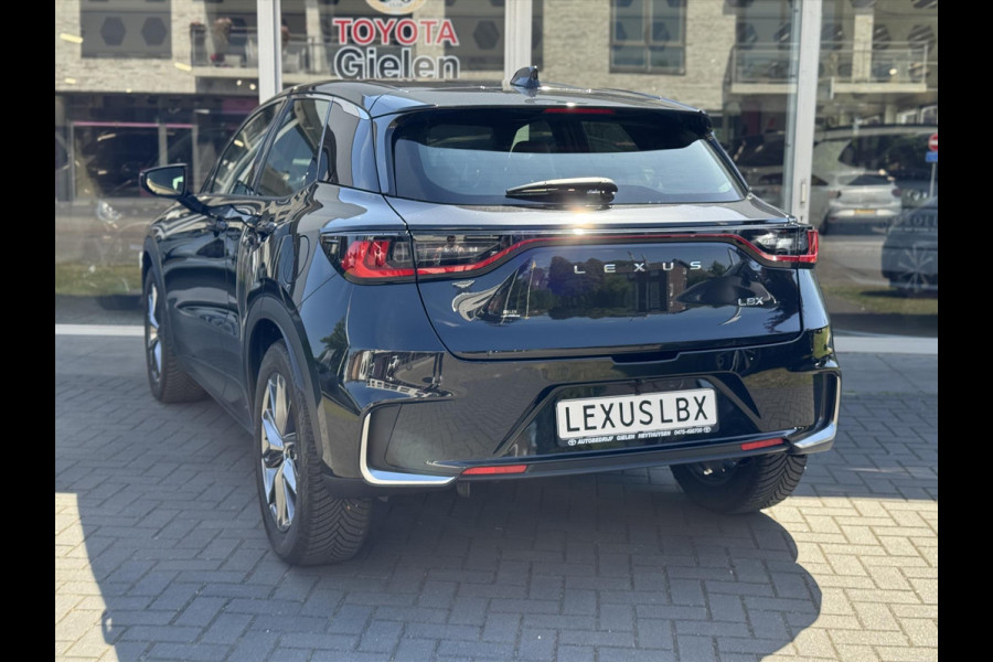 Lexus LBX 1.5 Hybrid Elegant | Eerste eigenaar, Stoel + Stuurverwarming, 18 inch, Dodehoekherkenning, Parkeersensoren