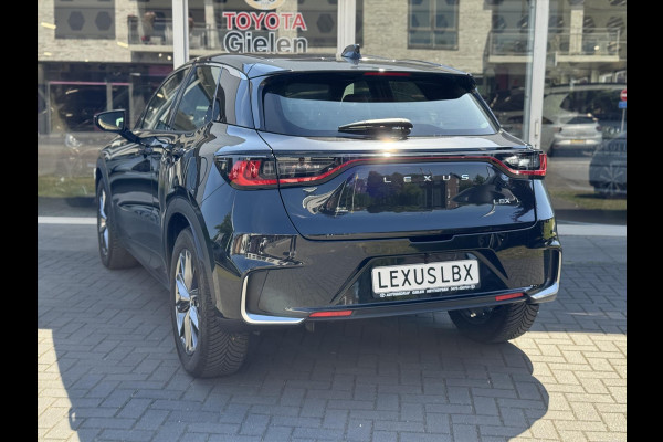 Lexus LBX 1.5 Hybrid Elegant | Eerste eigenaar, Stoel + Stuurverwarming, 18 inch, Dodehoekherkenning, Parkeersensoren