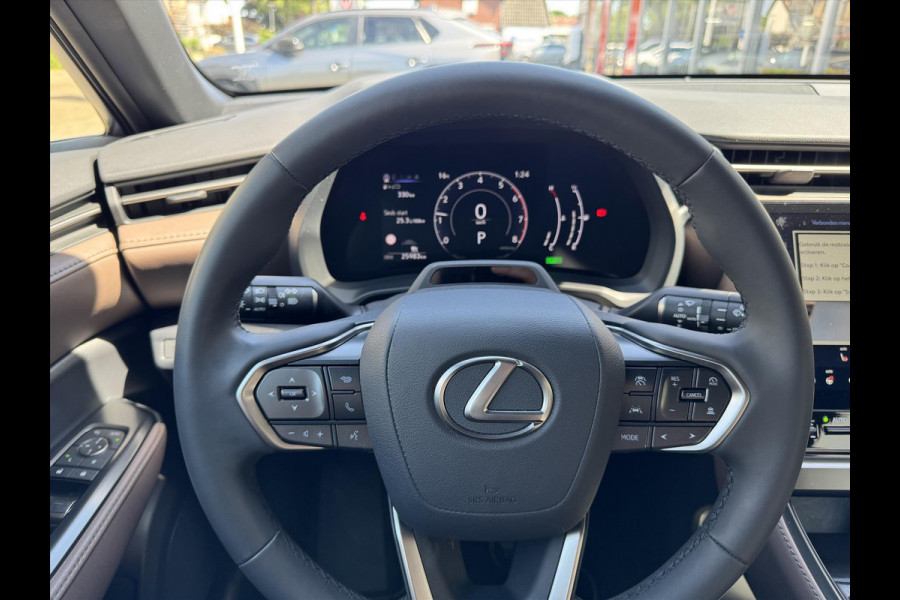 Lexus LBX 1.5 Hybrid Elegant | Eerste eigenaar, Stoel + Stuurverwarming, 18 inch, Dodehoekherkenning, Parkeersensoren