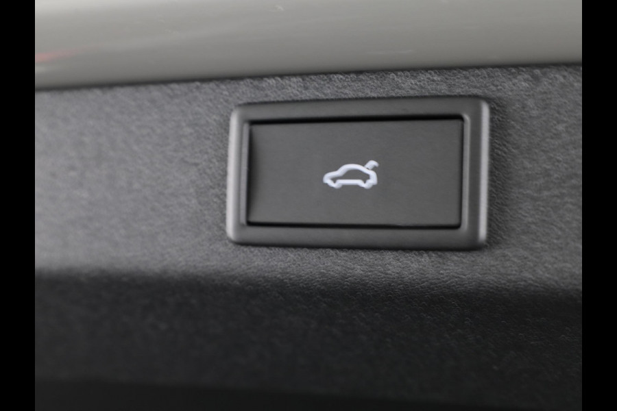 Škoda Elroq 60 Sportline 204 pk Matrix Led koplampen | Keyless Entry | Adaptieve cruise controle | Phonebox met draadloss opladen |