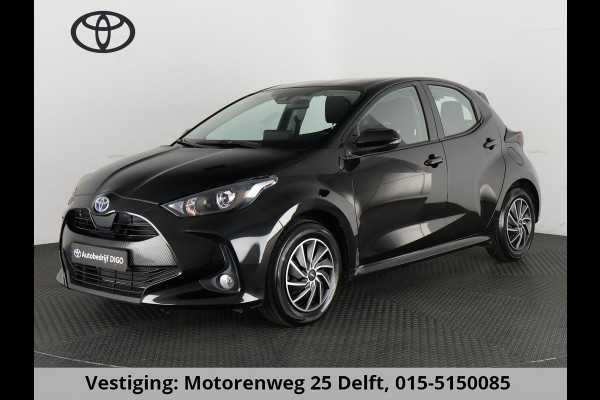 Toyota Yaris 1.5 HYBRIDE BLACKLINE GARANTIE 6-2034 AUTOMAAT. CLOUD NAVI. SLECHTS 10.000 KM.