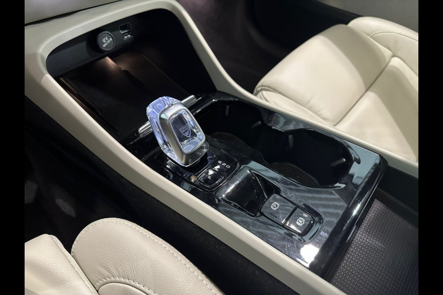 Volvo XC40 T4 Recharge Inscription Leder Stoelverwarming 211pk