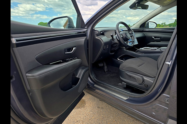 Hyundai Tucson 1.6 T-GDI HEV Comfort Smart - 180 Pk - Euro 6 - ParkeerCamera - StoelVerwarming