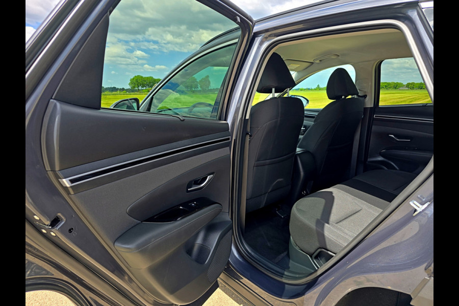 Hyundai Tucson 1.6 T-GDI HEV Comfort Smart - 180 Pk - Euro 6 - ParkeerCamera - StoelVerwarming
