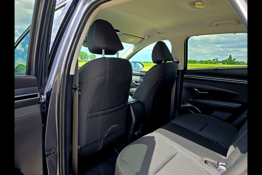 Hyundai Tucson 1.6 T-GDI HEV Comfort Smart - 180 Pk - Euro 6 - ParkeerCamera - StoelVerwarming