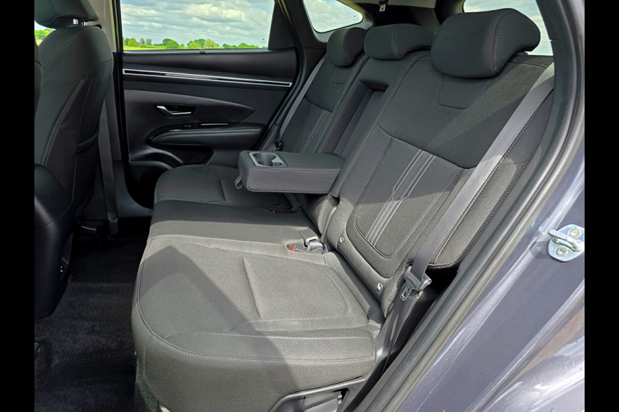 Hyundai Tucson 1.6 T-GDI HEV Comfort Smart - 180 Pk - Euro 6 - ParkeerCamera - StoelVerwarming