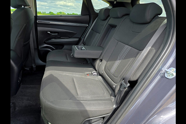 Hyundai Tucson 1.6 T-GDI HEV Comfort Smart - 180 Pk - Euro 6 - ParkeerCamera - StoelVerwarming