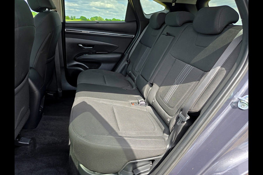 Hyundai Tucson 1.6 T-GDI HEV Comfort Smart - 180 Pk - Euro 6 - ParkeerCamera - StoelVerwarming
