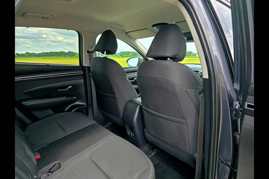 Hyundai Tucson 1.6 T-GDI HEV Comfort Smart - 180 Pk - Euro 6 - ParkeerCamera - StoelVerwarming