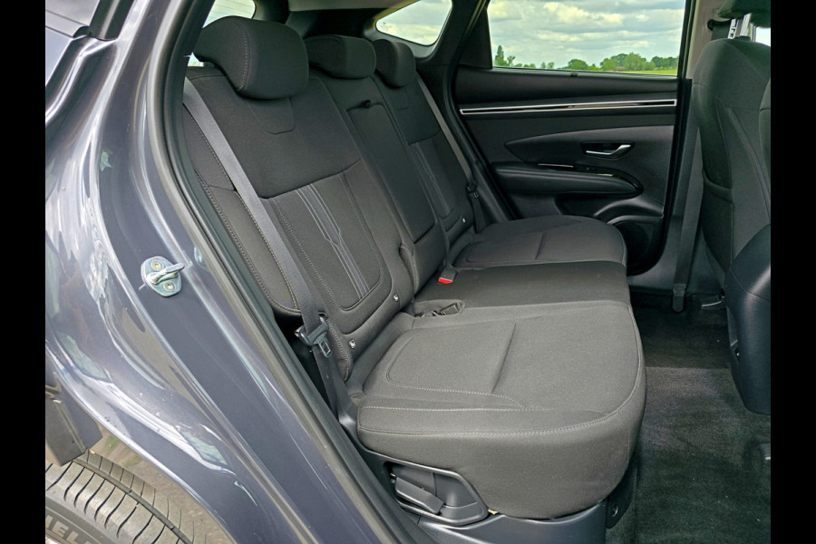 Hyundai Tucson 1.6 T-GDI HEV Comfort Smart - 180 Pk - Euro 6 - ParkeerCamera - StoelVerwarming