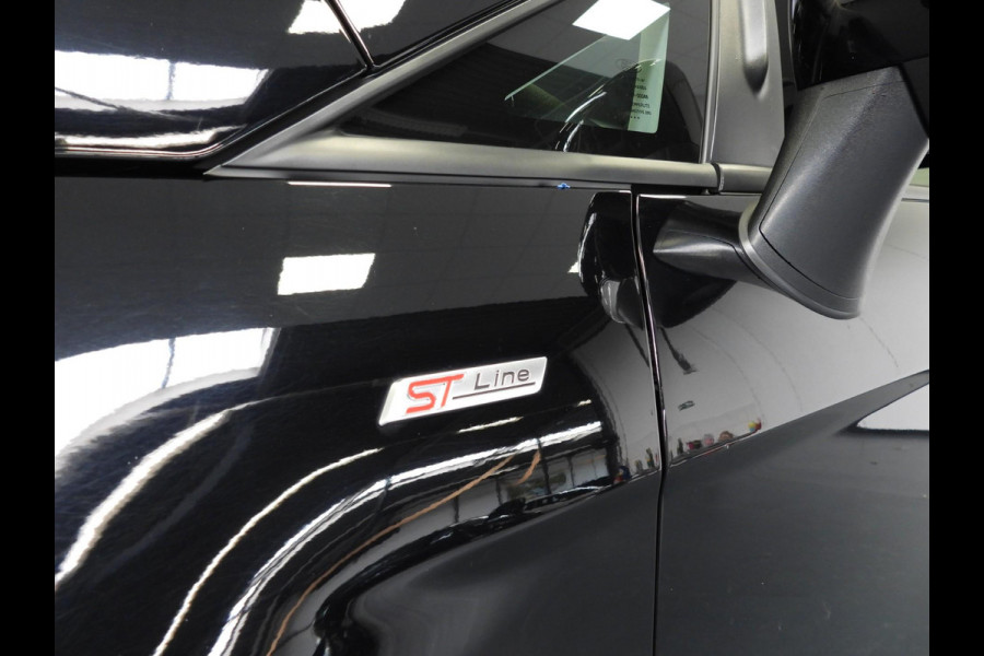 Ford EcoSport 1.0 EcoBoost ST-Line Black NAVI/CAMERA/XENON/TREKHAAK/17"LMV!