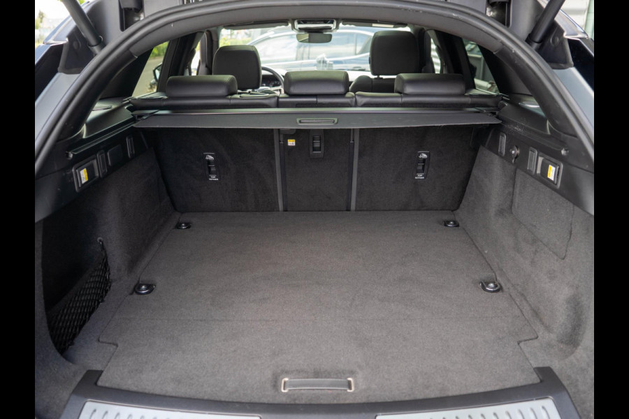 Land Rover Range Rover Velar 2.0 P400e AWD Dynamic SE / Pano / Meridian / 360 / Ambient / Keyless / Adaptive / Memory / 21 inch