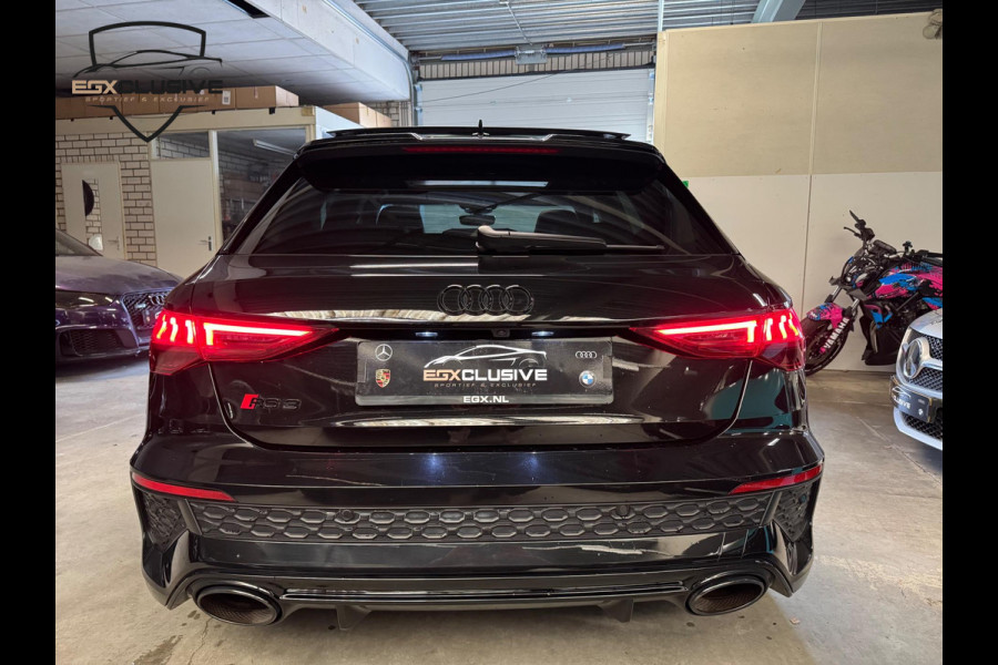 Audi RS3 Sportback 2.5 TFSI quattro RS ZETELS | PANO | ACC | LANE | ELEKTRISCHE STOELEN