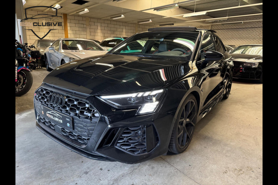 Audi RS3 Sportback 2.5 TFSI quattro RS ZETELS | PANO | ACC | LANE | ELEKTRISCHE STOELEN