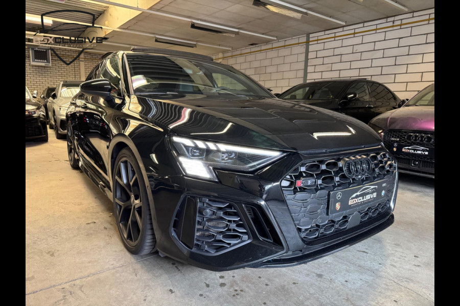 Audi RS3 Sportback 2.5 TFSI quattro RS ZETELS | PANO | ACC | LANE | ELEKTRISCHE STOELEN