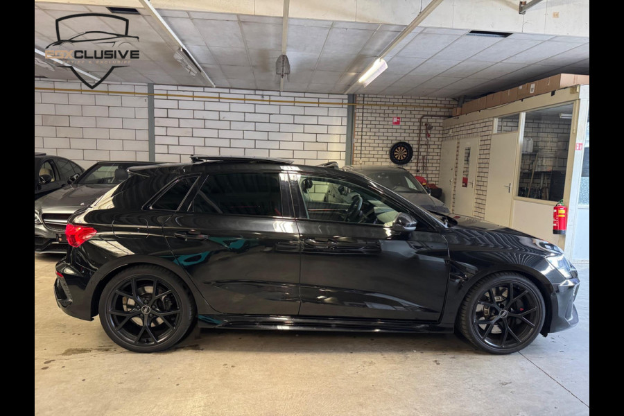 Audi RS3 Sportback 2.5 TFSI quattro RS ZETELS | PANO | ACC | LANE | ELEKTRISCHE STOELEN