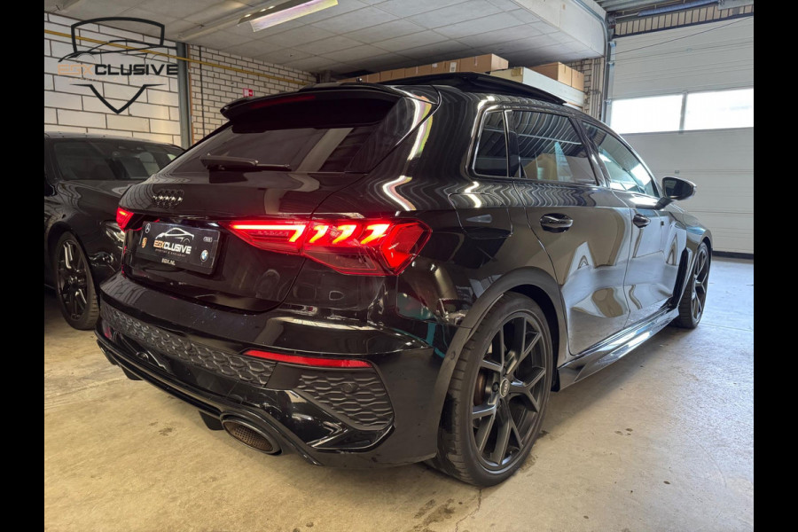 Audi RS3 Sportback 2.5 TFSI quattro RS ZETELS | PANO | ACC | LANE | ELEKTRISCHE STOELEN