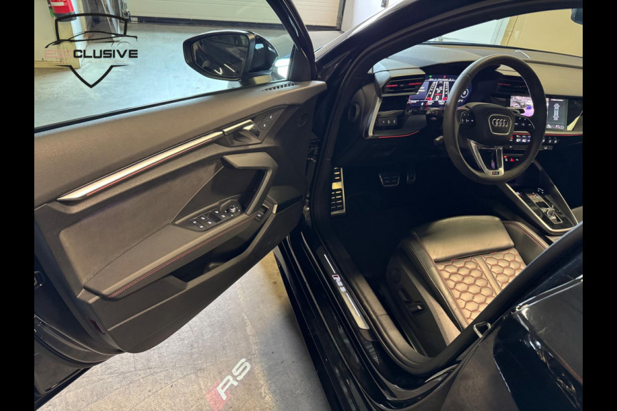 Audi RS3 Sportback 2.5 TFSI quattro RS ZETELS | PANO | ACC | LANE | ELEKTRISCHE STOELEN