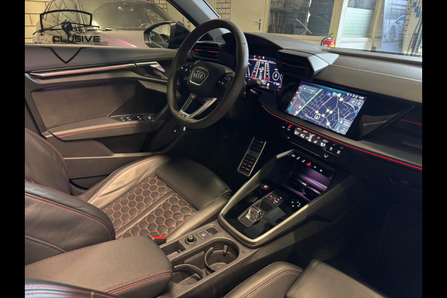 Audi RS3 Sportback 2.5 TFSI quattro RS ZETELS | PANO | ACC | LANE | ELEKTRISCHE STOELEN