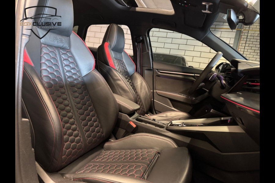 Audi RS3 Sportback 2.5 TFSI quattro RS ZETELS | PANO | ACC | LANE | ELEKTRISCHE STOELEN