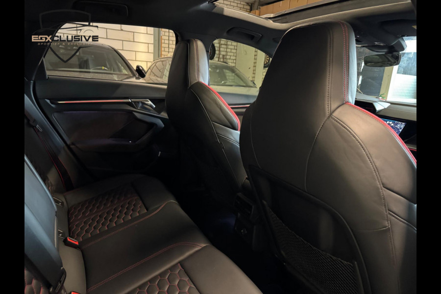 Audi RS3 Sportback 2.5 TFSI quattro RS ZETELS | PANO | ACC | LANE | ELEKTRISCHE STOELEN