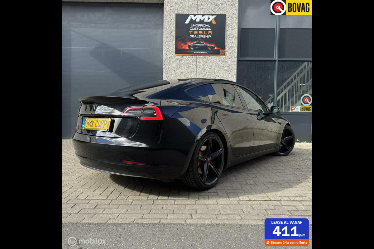 Tesla Model 3 Performance AWD 78 kWh CUSTOM HOOD EN VELGEN Tesla Model 3 Performance AWD 78 kWh CUSTOM HOOD EN VELGEN