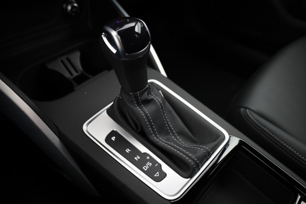Audi Q2 35 TFSI S Edition 150pk  S-tromic | Stoelverwarming | Optiek pakket zwart plus, | 18 inch lichtmetalen velgen | Audi soundsysteem