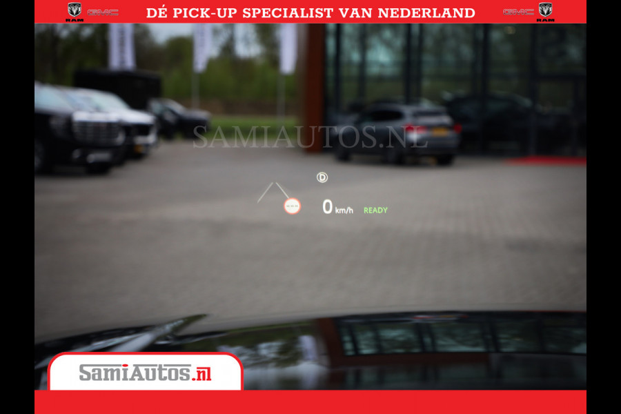 Land Rover Range Rover P550e | NIGHT | GARANTIE TOT 14-03-2029 | HEAD-UP | ACHTERAS BESTURING | SOFT CLOSE | PHEV | 23 INCH VELGEN | PANORAMADAK | STUURVERWARMING | STOEL KOELING | Fabrieksgarantie tot 14-03-2029 – Geniet van gemoedsrust met uitgebreide dekking tot deze datum. GZK-71-D