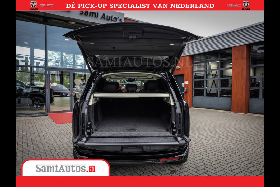 Land Rover Range Rover P550e | NIGHT | GARANTIE TOT 14-03-2029 | HEAD-UP | ACHTERAS BESTURING | SOFT CLOSE | PHEV | 23 INCH VELGEN | PANORAMADAK | STUURVERWARMING | STOEL KOELING | Fabrieksgarantie tot 14-03-2029 – Geniet van gemoedsrust met uitgebreide dekking tot deze datum. GZK-71-D