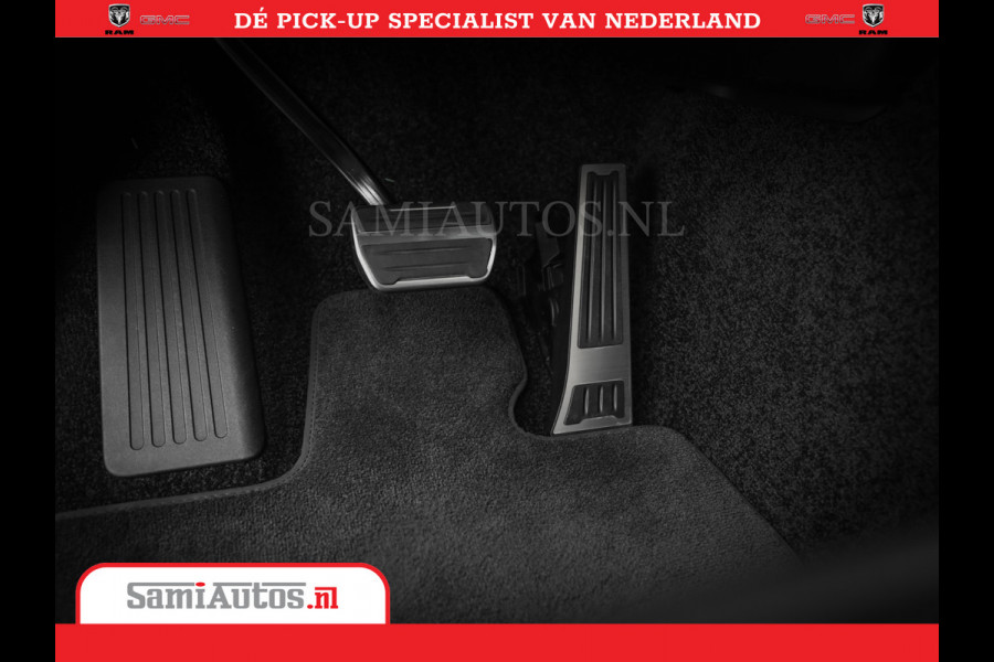 Land Rover Range Rover P550e | NIGHT | GARANTIE TOT 14-03-2029 | HEAD-UP | ACHTERAS BESTURING | SOFT CLOSE | PHEV | 23 INCH VELGEN | PANORAMADAK | STUURVERWARMING | STOEL KOELING | Fabrieksgarantie tot 14-03-2029 – Geniet van gemoedsrust met uitgebreide dekking tot deze datum. GZK-71-D