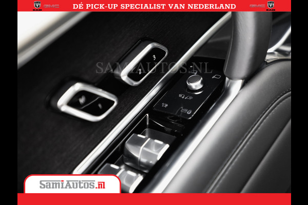 Land Rover Range Rover P550e | NIGHT | GARANTIE TOT 14-03-2029 | HEAD-UP | ACHTERAS BESTURING | SOFT CLOSE | PHEV | 23 INCH VELGEN | PANORAMADAK | STUURVERWARMING | STOEL KOELING | Fabrieksgarantie tot 14-03-2029 – Geniet van gemoedsrust met uitgebreide dekking tot deze datum. GZK-71-D