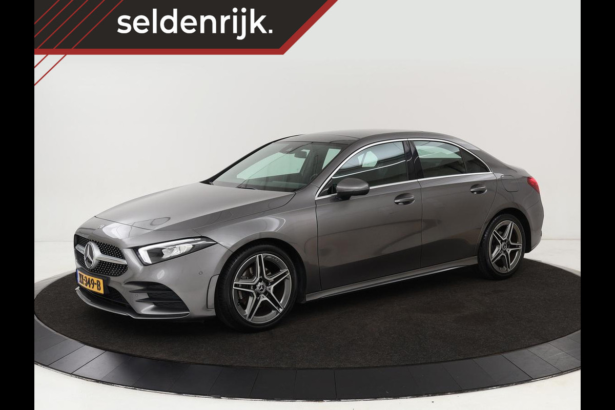 Mercedes-Benz A-Klasse 180d AMG | 36.600km NAP | Panoramadak | Stoelverwarming | Carplay | Camera | Full LED | Navigatie | Leder/Alcantara | Widescreen Mercedes-Benz A-Klasse 180d AMG | 36.600km NAP | Panoramadak | Stoelverwarming | Carplay | Camera | Full LED | Navigatie | Leder/Alcantara | Widescreen
