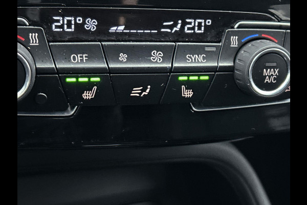 BMW X1 SDrive18i High Executive (Goed OnderH, Trekhaak, Navi, StoelV, Climate control, Etc)