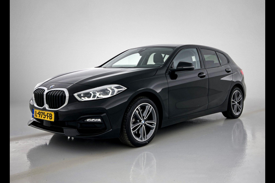 BMW 1-serie 118i High Executive (1e Eig, NL-auto, Dealer onderhoud, Navi Pro, PDC V+A, Cruise controle, Etc)