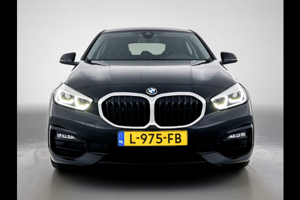 BMW 1-serie 118i High Executive (1e Eig, NL-auto, Dealer onderhoud, Navi Pro, PDC V+A, Cruise controle, Etc)