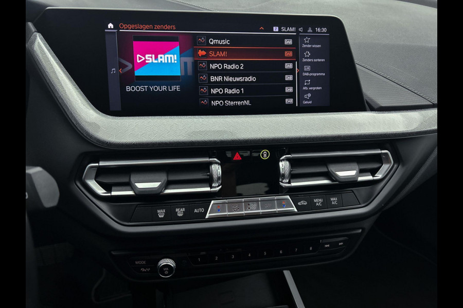 BMW 1-serie 118i High Executive (1e Eig, NL-auto, Dealer onderhoud, Navi Pro, PDC V+A, Cruise controle, Etc)