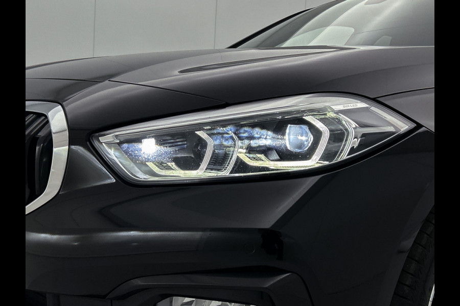 BMW 1-serie 118i High Executive (1e Eig, NL-auto, Dealer onderhoud, Navi Pro, PDC V+A, Cruise controle, Etc)