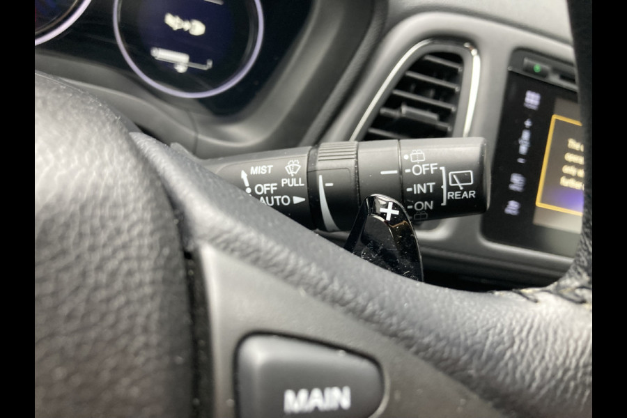 Honda HR-V 1.5 i-VTEC Automaat Elegance CAMERA/NAVI/CRUISE/PDC/STOELVERWARMING
