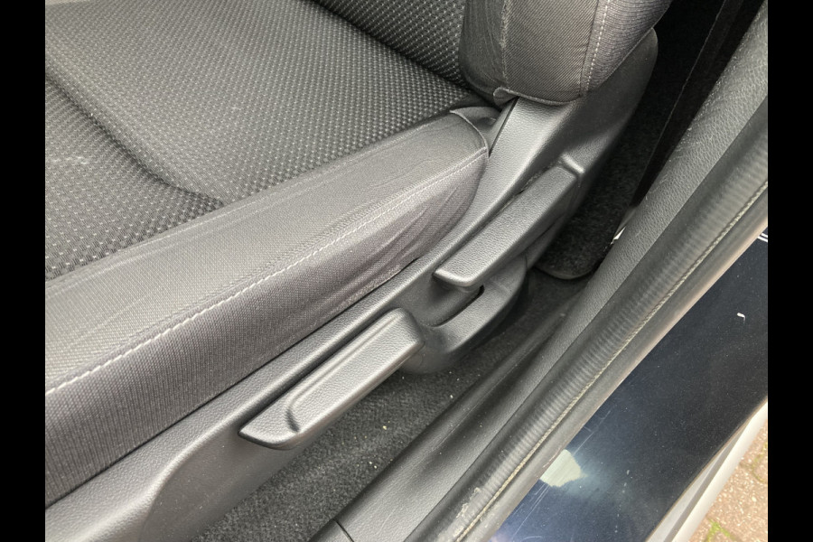 Honda HR-V 1.5 i-VTEC Automaat Elegance CAMERA/NAVI/CRUISE/PDC/STOELVERWARMING