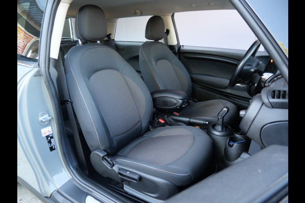 MINI Cooper 1.5 EDITION | AUTOMAAT | CARPLAY | CRUISE | TREKHAAK | NAVIGATIE | NL-AUTO