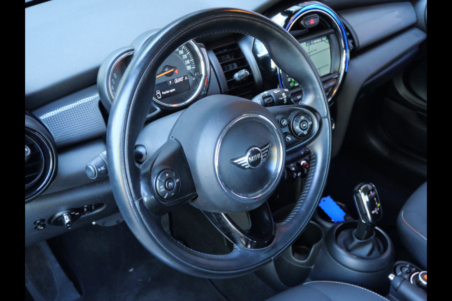 MINI Cooper 1.5 EDITION | AUTOMAAT | CARPLAY | CRUISE | TREKHAAK | NAVIGATIE | NL-AUTO