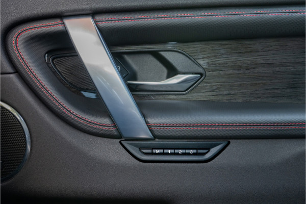 Land Rover Discovery Sport D240 R-Dynamic SE -Standkachel-Trekhaak