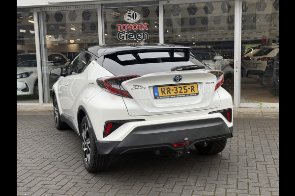 Toyota C-HR 1.8 Hybrid Bi-Tone Plus | Trekhaak, Dodehoekherkenning, Stoel + Stuurverwarming, Parkeersensoren, Navigatie, Keyless, 18inch