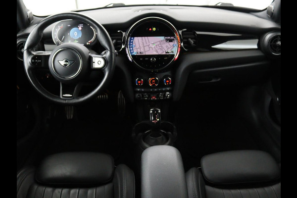 MINI Cooper S 2.0 John Cooper Works | Panoramadak | Stoelverwarming | Camera | Carplay | Full LED | Leder | Harman/Kardon | Climate control | Cruise control