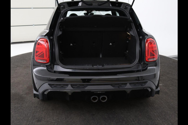MINI Cooper S 2.0 John Cooper Works | Panoramadak | Stoelverwarming | Camera | Carplay | Full LED | Leder | Harman/Kardon | Climate control | Cruise control