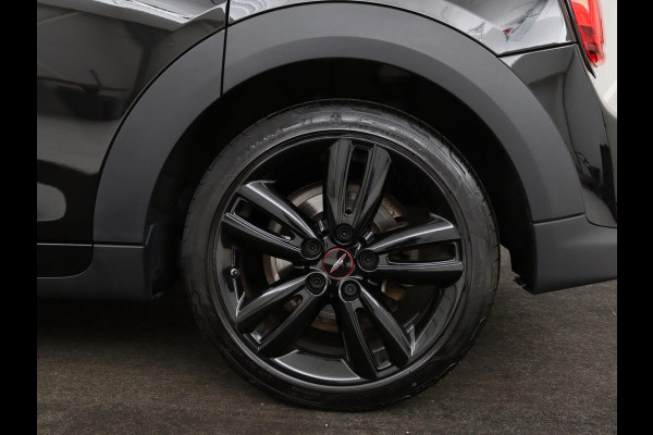MINI Cooper S 2.0 John Cooper Works | Panoramadak | Stoelverwarming | Camera | Carplay | Full LED | Leder | Harman/Kardon | Climate control | Cruise control
